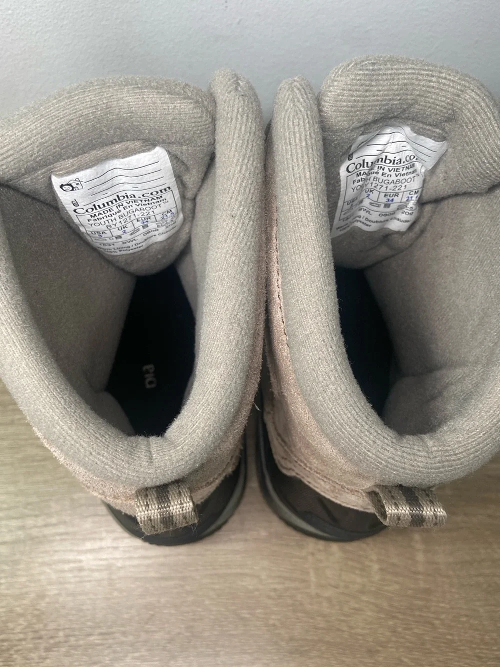 Columbia Winter Boots 3 Youth Bugaboot Suede High Top Kids Tan Black Gray